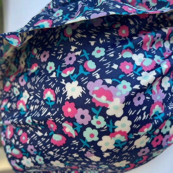 SALE 🛍4 for $12🛍️ Billabong, size large. - Picture 2 of 6